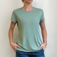 Bamboo round neck t-shirt