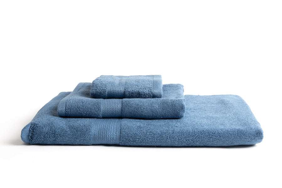 6 Piece Towel & 2 Bathrobe Mixed Bundle