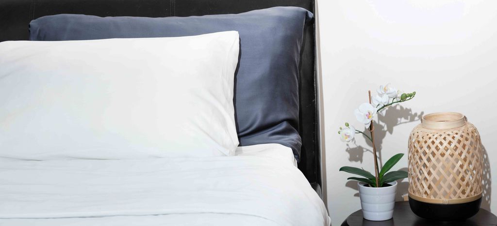 Bamboa Bedding Bamboo Pillow Case Light grey and white