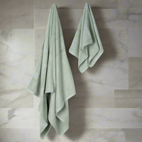 Bamboa towels made of 100% bamboo for an eco-firendly and organic home. Available in green.