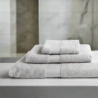 100% eco-friendly and bio-degradable Bamboo Towel. Bamboa's towel set comes in 3 pieces: a bath towel, a hand towel and a face towel. This bamboo towel set is featured in grey.