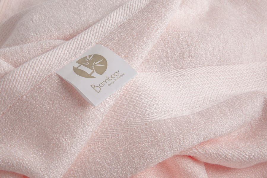 Bamboa towels made of 100% bamboo for an eco-firendly and organic home. Available in cotton candy color.