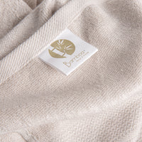 Bamboa towels made of 100% bamboo for an eco-firendly and organic home. Available in cream color.