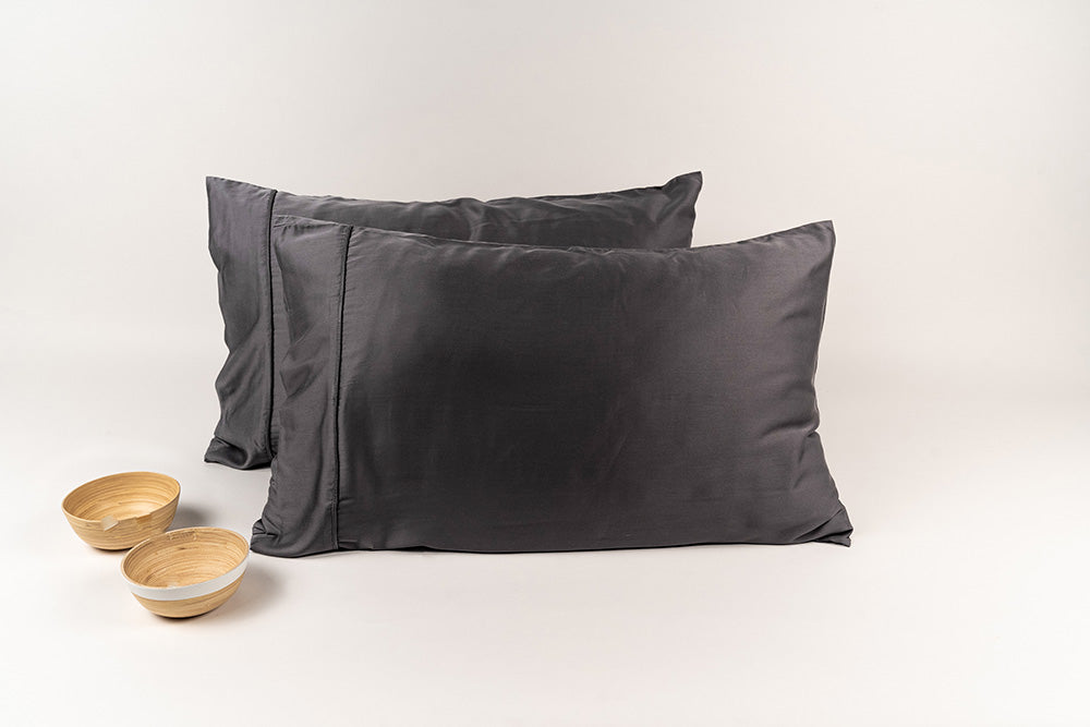 SILKY BLISS - Bamboo Pillow Case Set Charcoal Grey