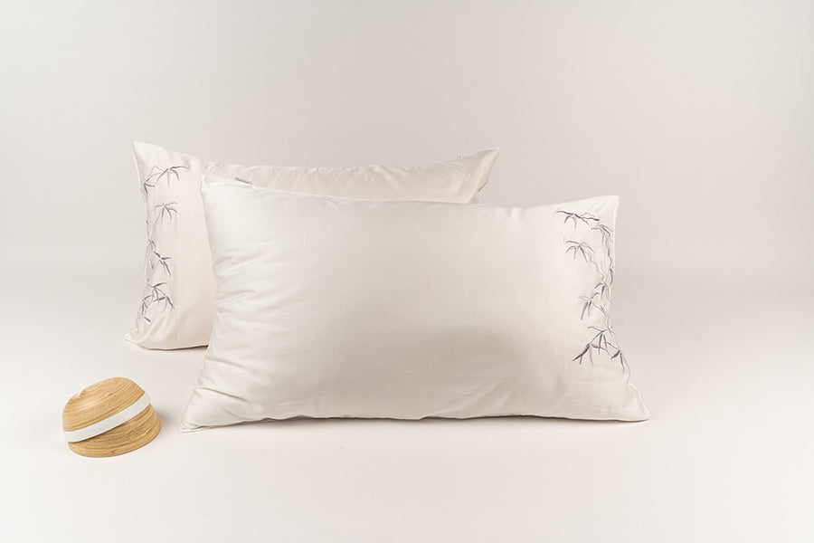 SILKY BLISS - Bamboo Pillow Case Set White Bamboo Leaf