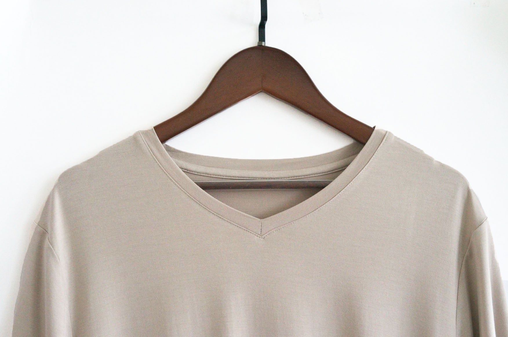 ECOFLOW Ladies Bamboo V Neck T-shirt